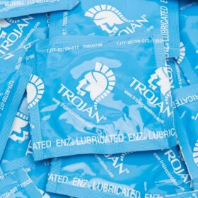 Trojan ENZ Premium Lubricated Latex Condoms (40 Count)