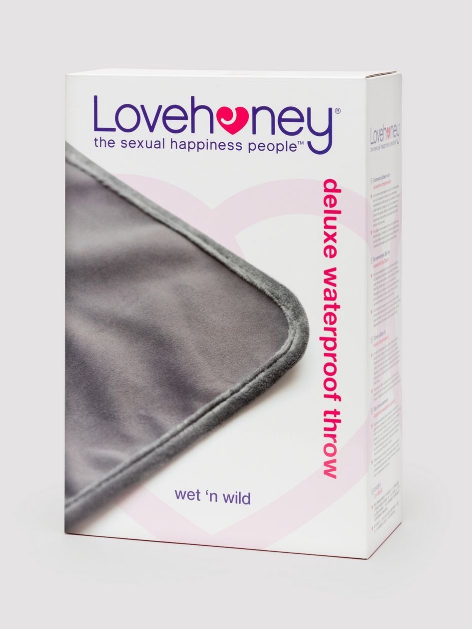 86882.jpg Lovehoney Luxury Waterproof Throw - Image 1