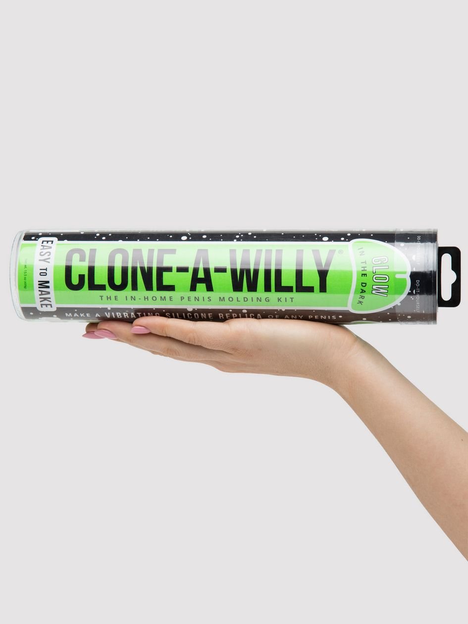 9759.jpg Clone-A-Willy Glow In The Dark Vibrator Molding Kit Green - Image 1